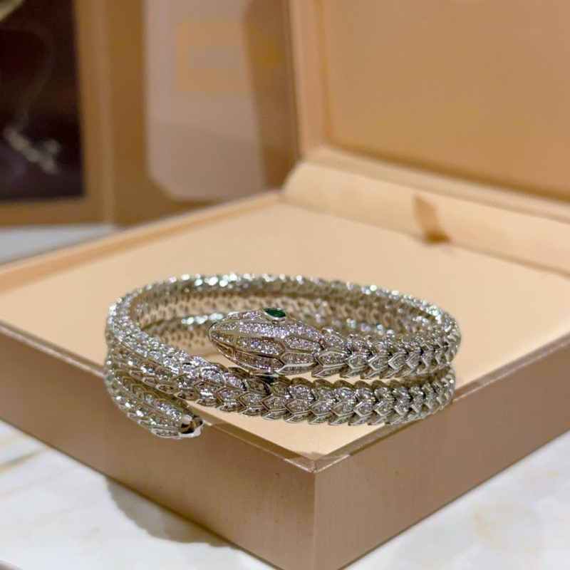 Bv1g*ai bracelets